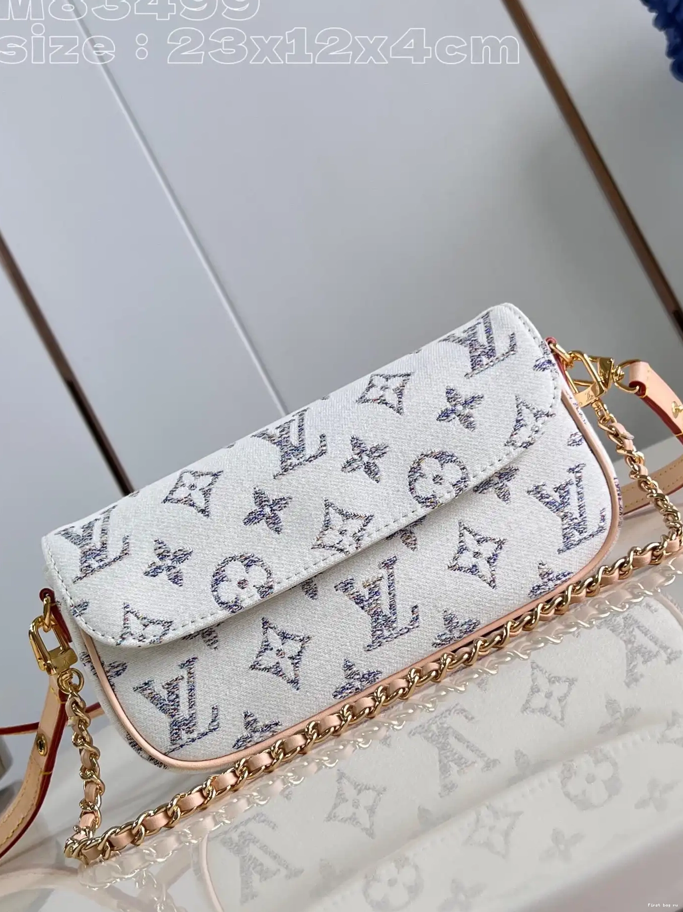 First bag ru LOUIS VUITTON on Wallet Chain Ivy-23.5*12*4.3cm 0630